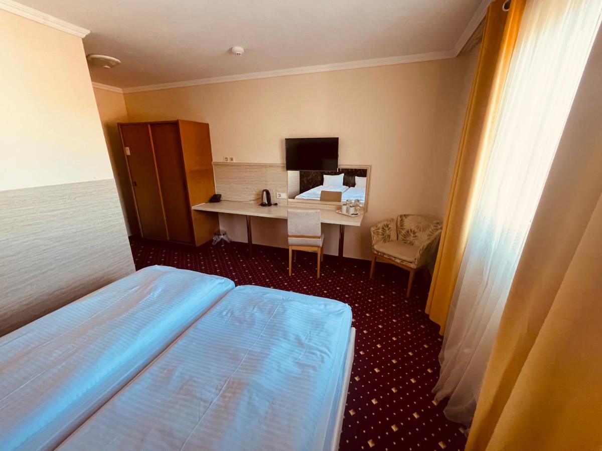 Fergana Uebersee Hotel Bremerhaven Eksteriør billede